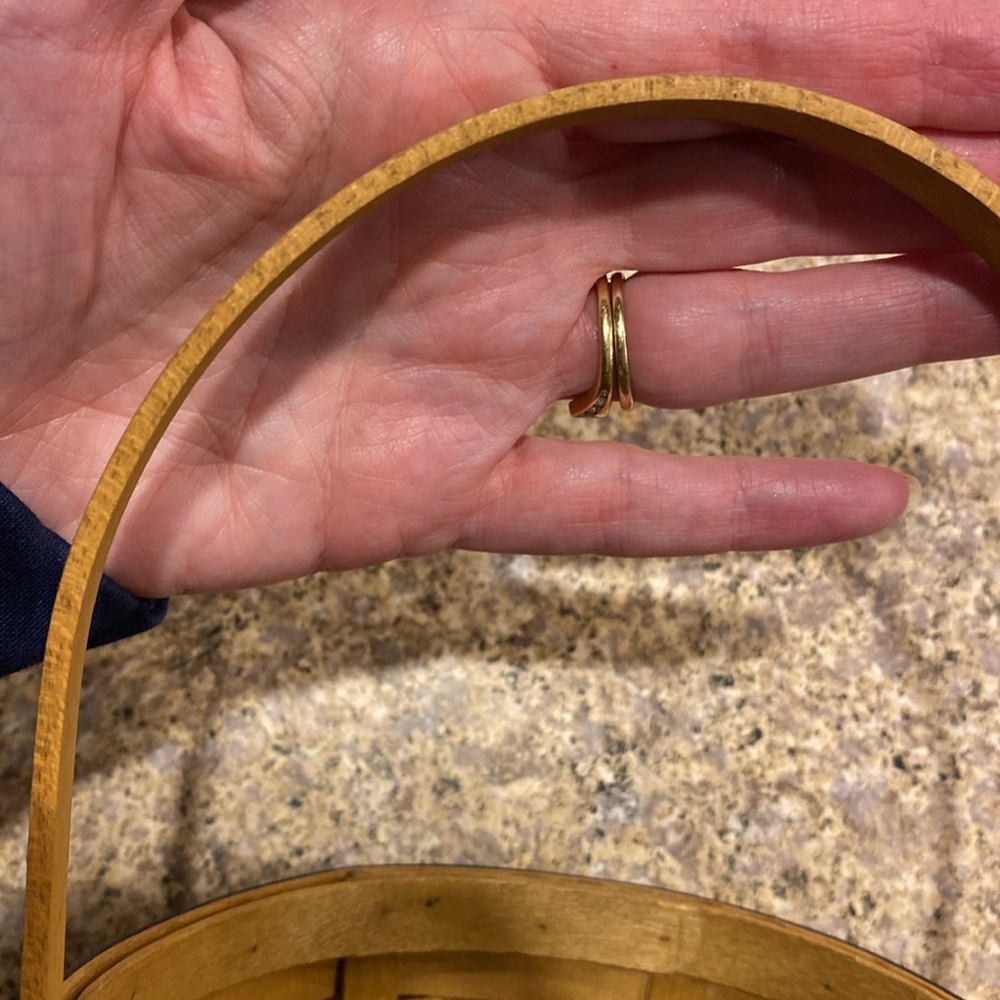 Longaberger Collectors Club Handmade Maple Basket 2004 Stationary Handle - Picture 14 of 17